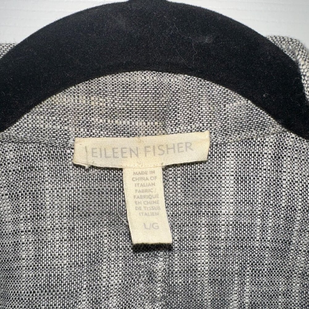 Eileen Fisher Fun lightweight linen and cotton 🧥 jacket.  updated snaps.